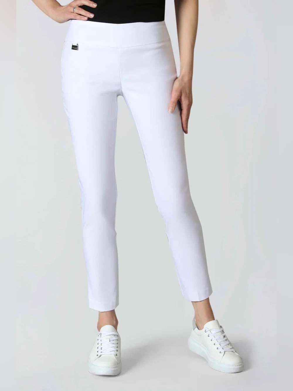 Lisette L Montreal Women’s White Essential Ankle Pants Magical Lycra 28", Size 4